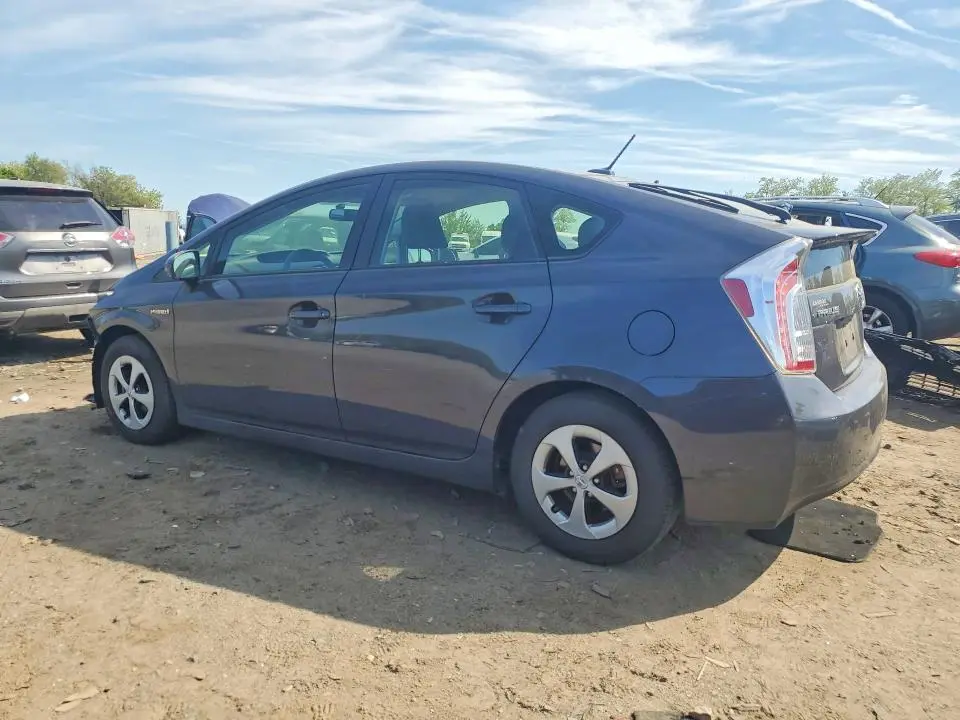 2014 TOYOTA PRIUS THREE  
