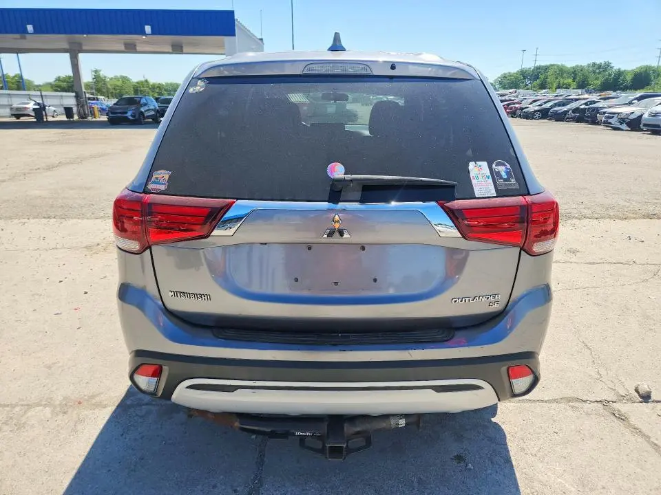 2019 MITSUBISHI OUTLANDER SE  