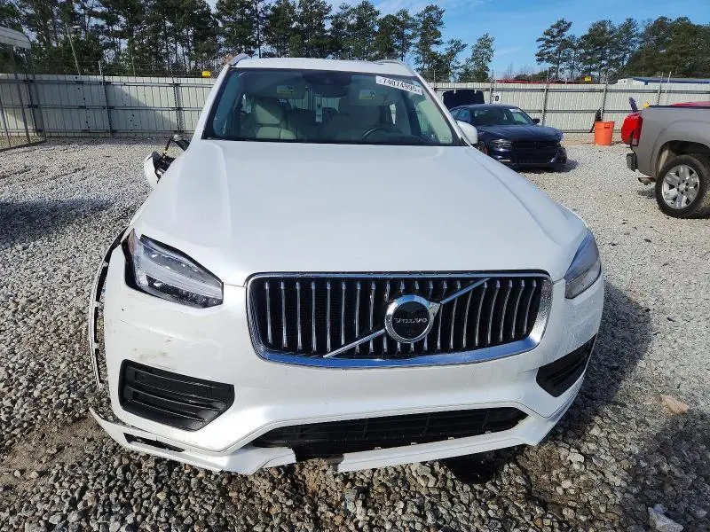 2022 VOLVO XC90 T6 MOMENTUM  