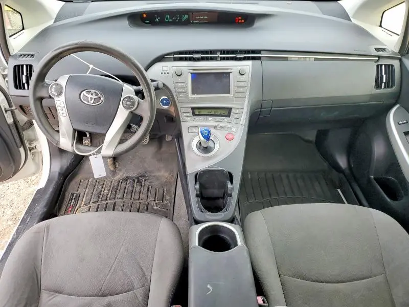 2014 TOYOTA PRIUS THREE  
