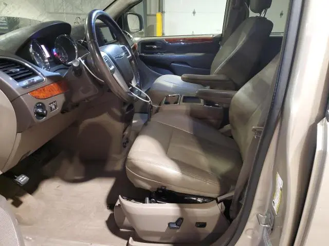 2016 CHRYSLER TOWN & COUNTRY TOURING  