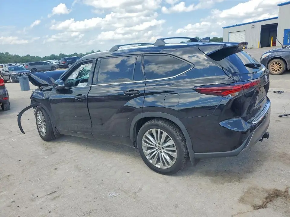 2024 TOYOTA HIGHLANDER PLATINUM  