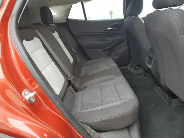 2024 CHEVROLET TRAX LS  