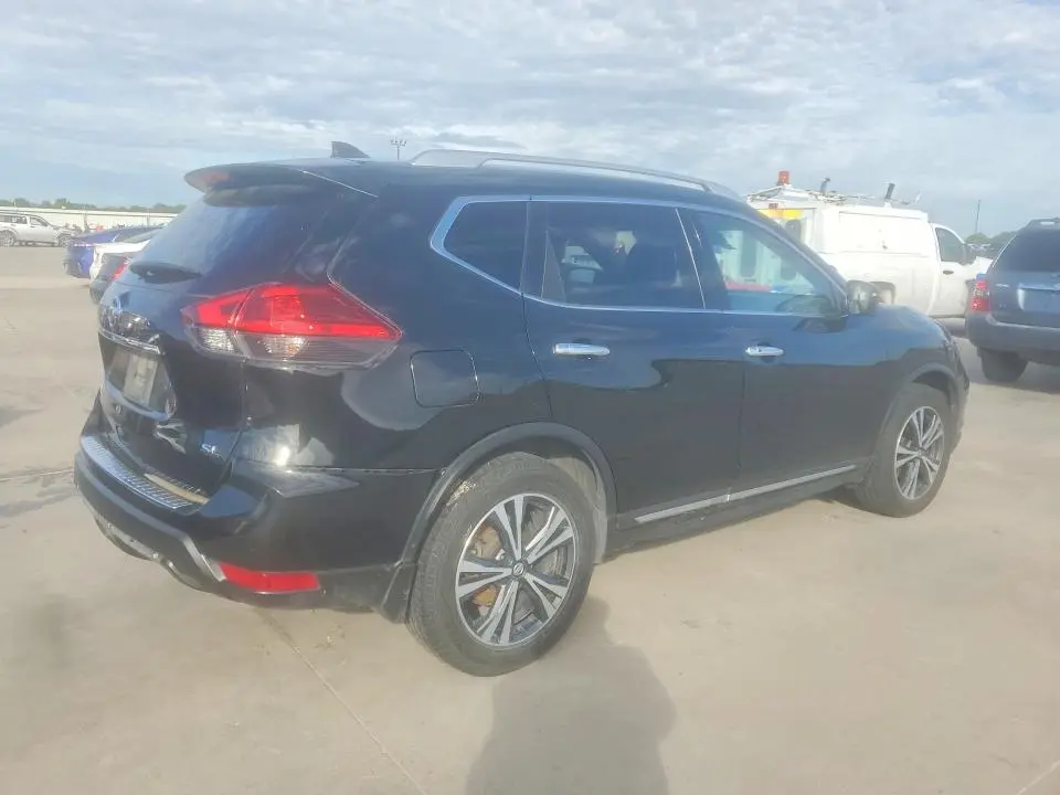 2017 NISSAN ROGUE SL  