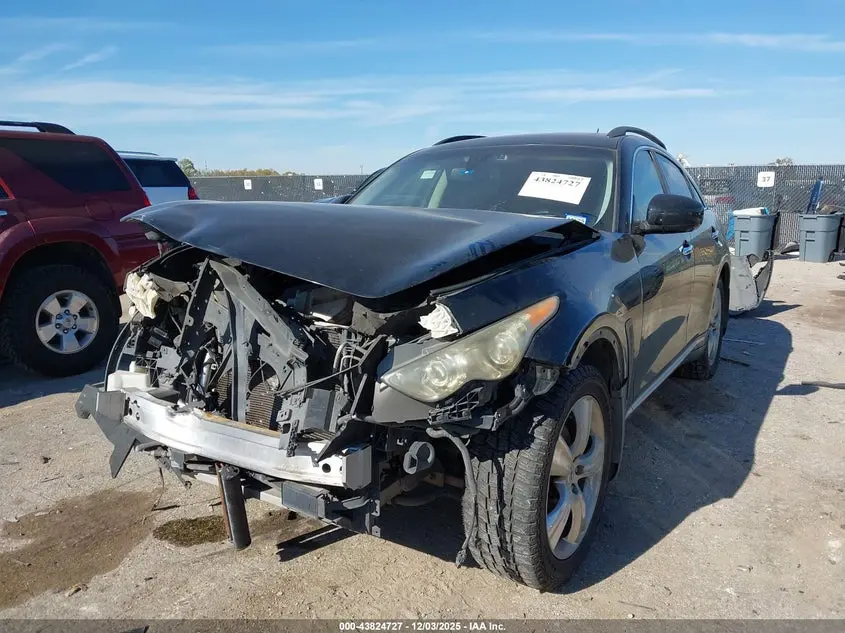 2011 INFINITI FX35  