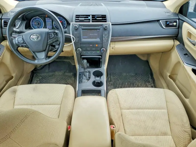 2016 TOYOTA CAMRY LE  