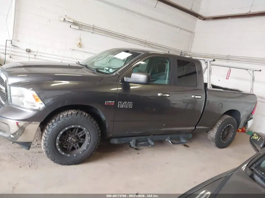 2016 RAM 1500 SLT