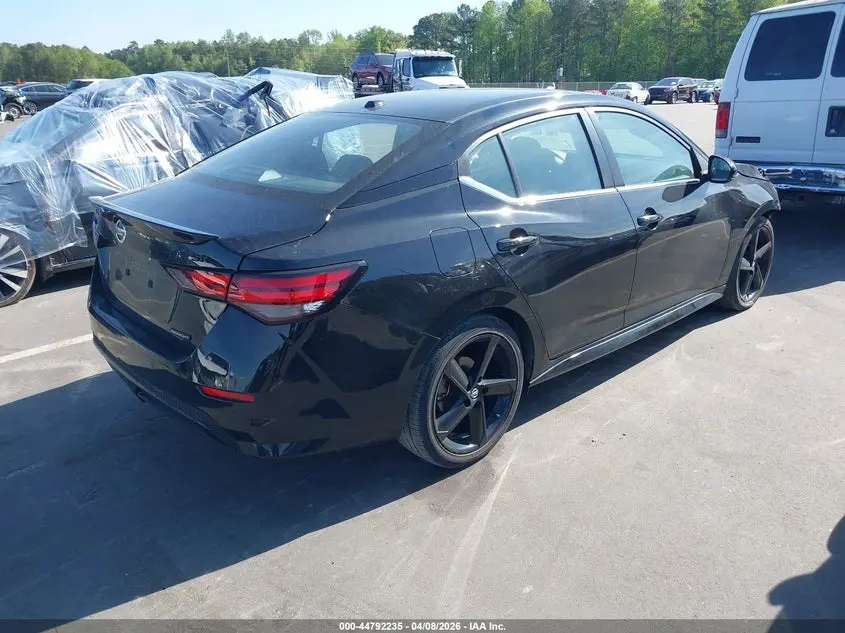 2023 NISSAN SENTRA SR XTRONIC CVT