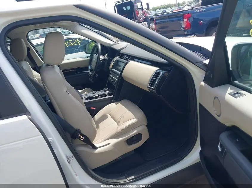 2018 LAND ROVER DISCOVERY SE