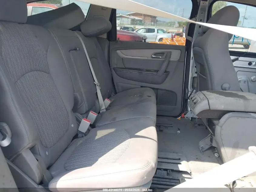 2016 CHEVROLET TRAVERSE LS