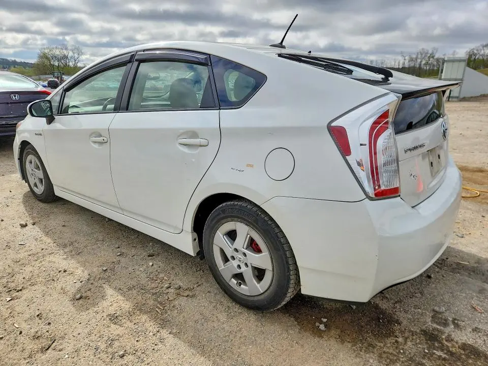2014 TOYOTA PRIUS FOUR  