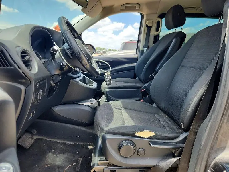2019 MERCEDES-BENZ METRIS   