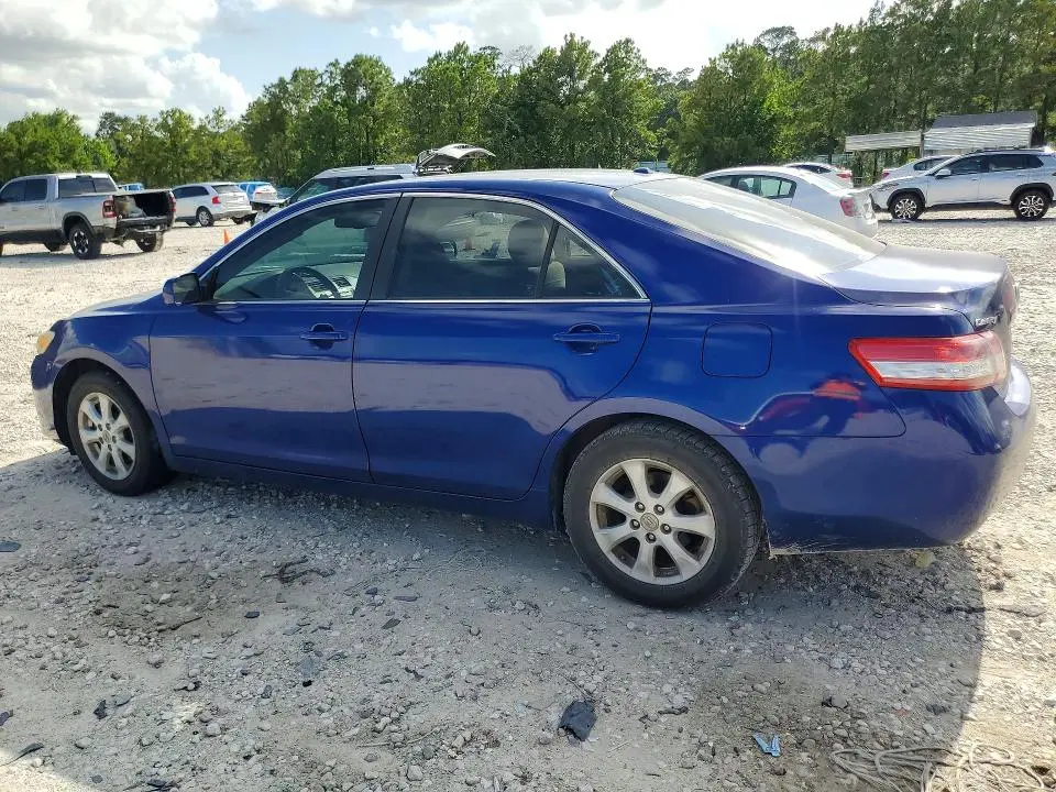 2010 TOYOTA CAMRY LE  