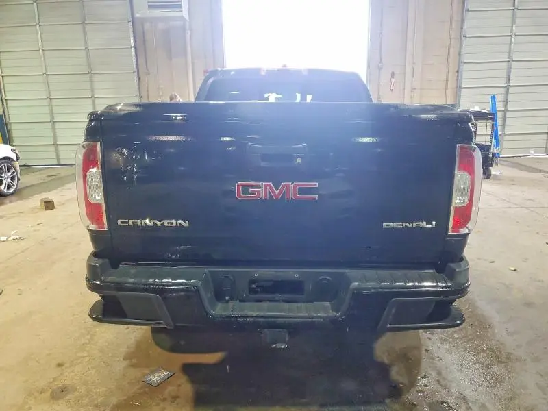 2017 GMC CANYON DENALI  