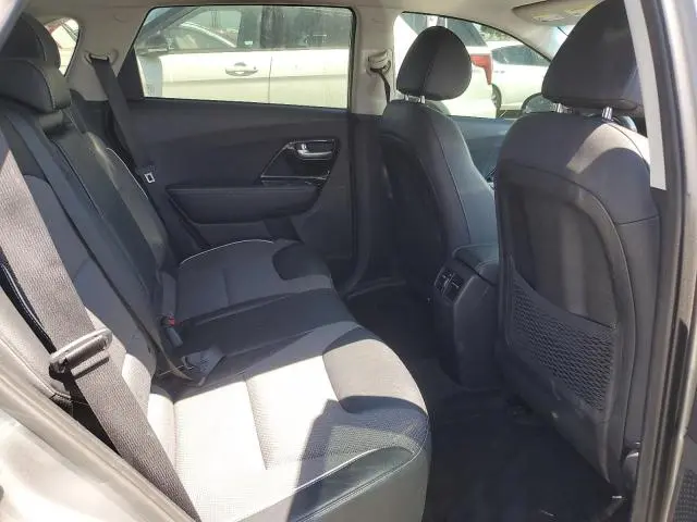 2022 KIA NIRO S  