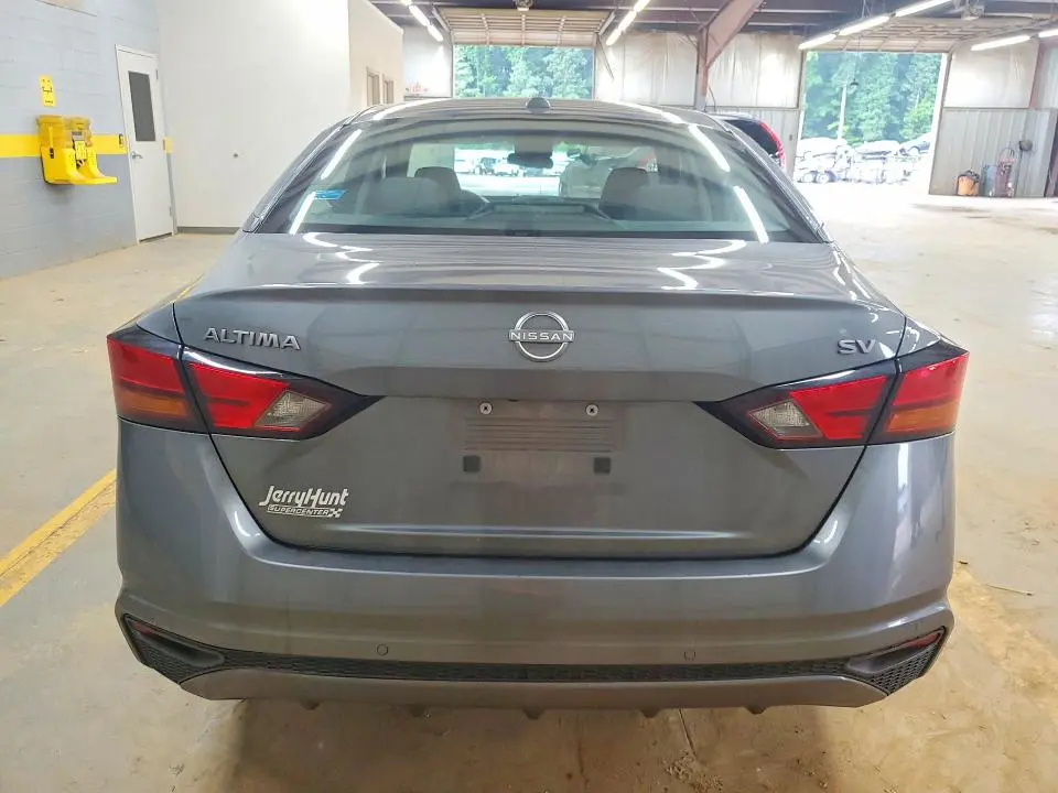 2024 NISSAN ALTIMA SV  