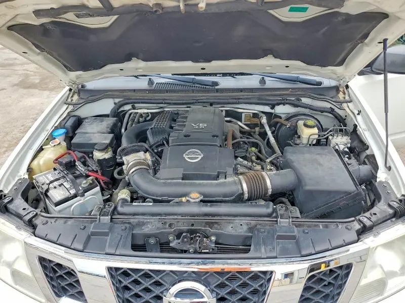 2014 NISSAN FRONTIER SV  