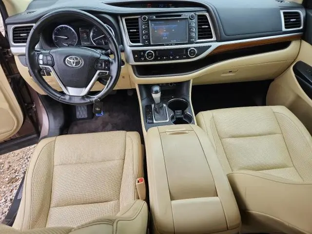 2017 TOYOTA HIGHLANDER LIMITED  