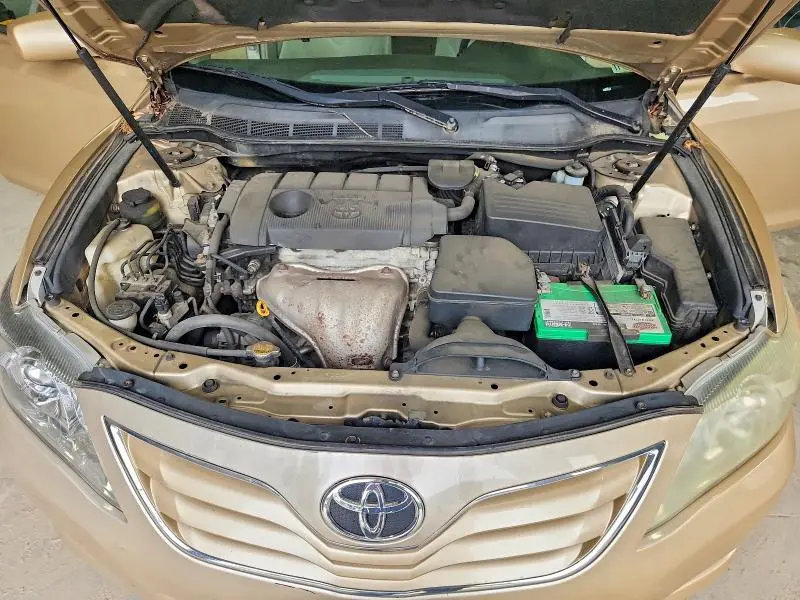 2011 TOYOTA CAMRY LE  