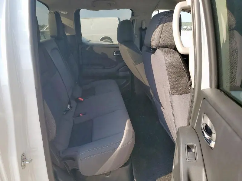2025 NISSAN FRONTIER S  