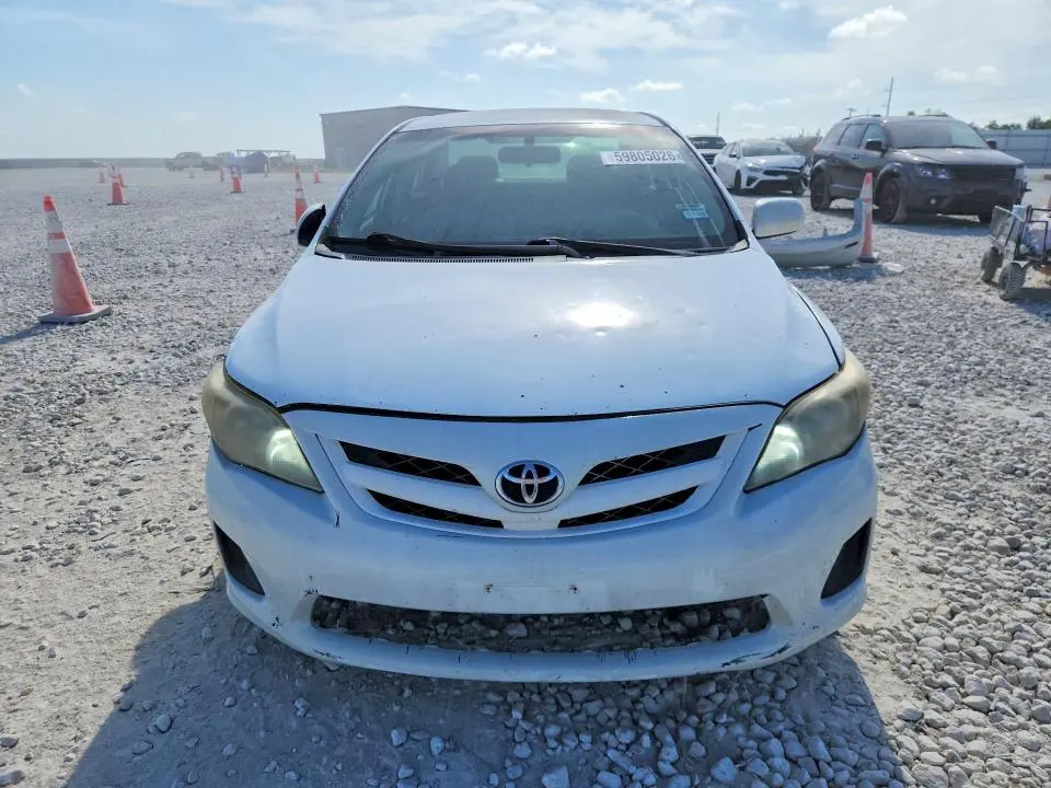 2011 TOYOTA COROLLA LE  