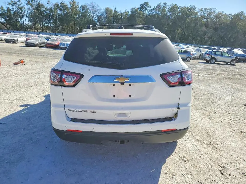 2017 CHEVROLET TRAVERSE LT  