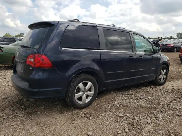 2011 VOLKSWAGEN ROUTAN SE  