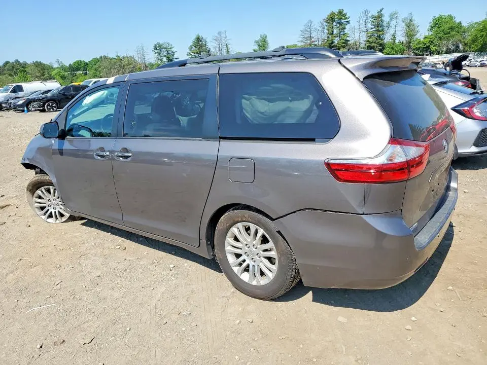 2017 TOYOTA SIENNA XLE 8-PASSENGER  