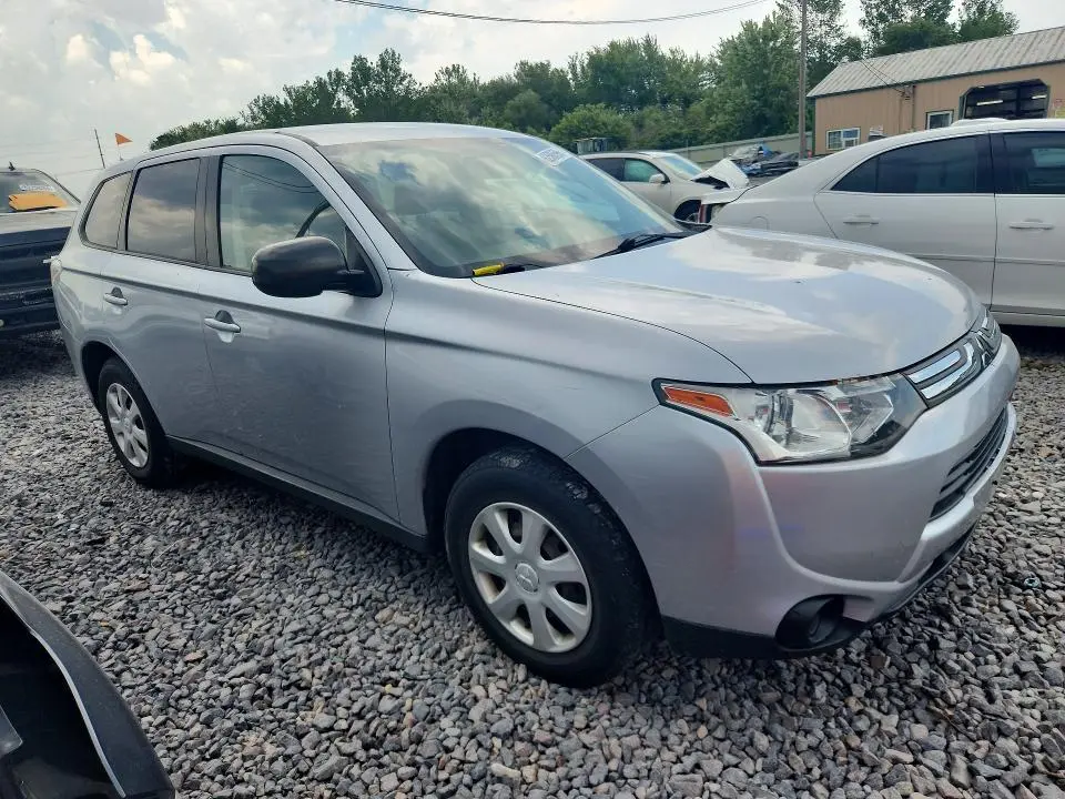 2014 MITSUBISHI OUTLANDER ES  