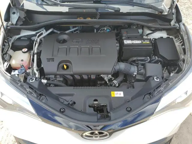 2021 TOYOTA C-HR XLE  