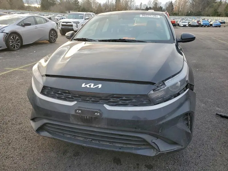 2024 KIA FORTE LX  