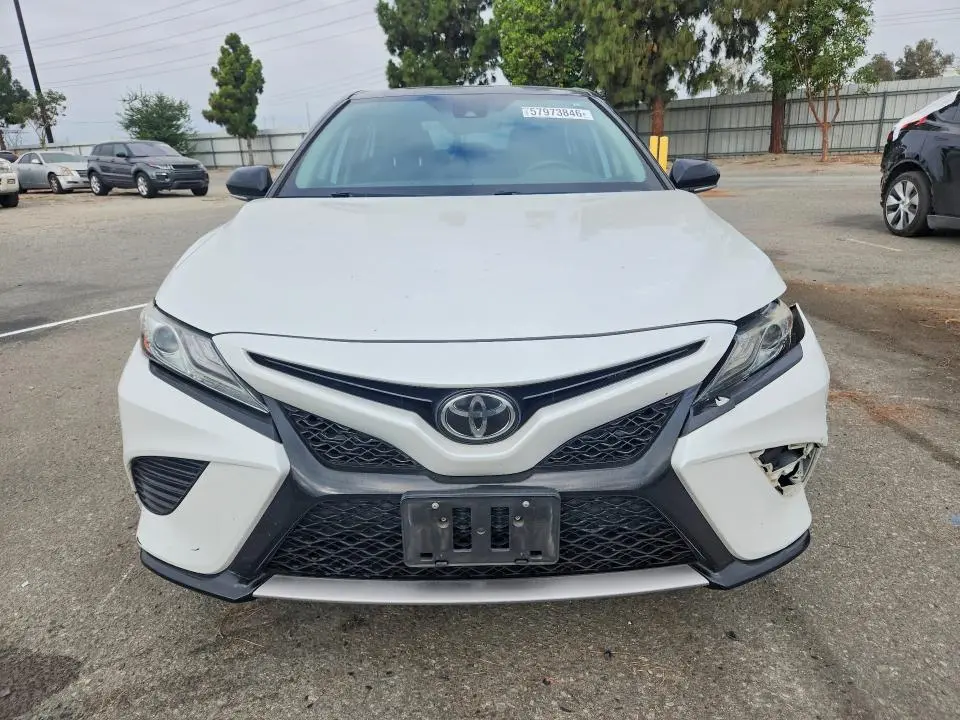 2019 TOYOTA CAMRY XSE  