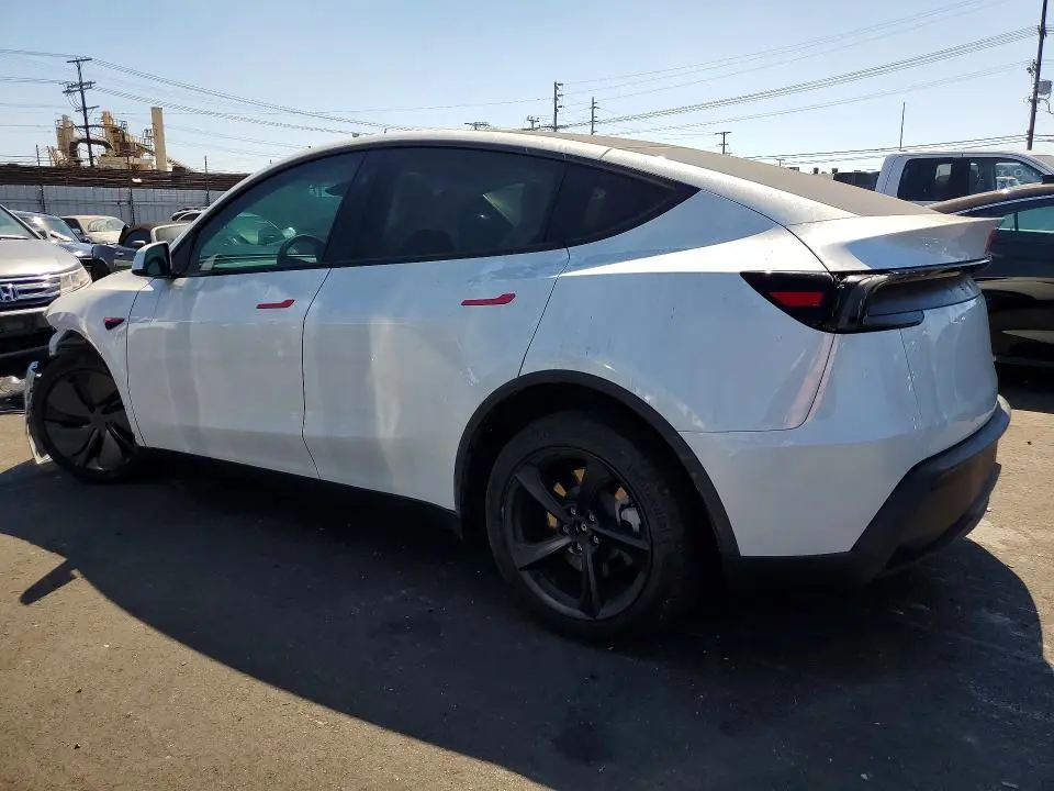 2026 TESLA MODEL Y   