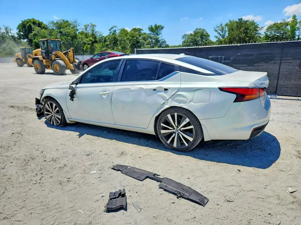 2020 NISSAN ALTIMA SR  
