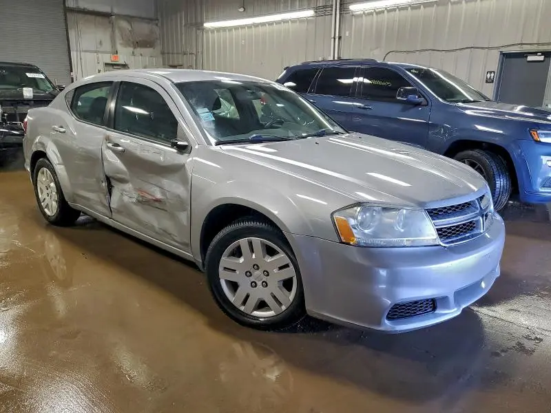 2013 DODGE AVENGER SE  