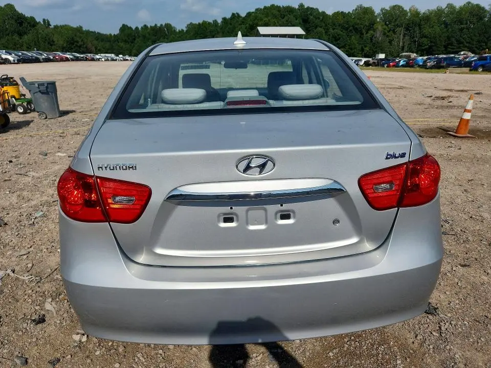 2010 HYUNDAI ELANTRA BLUE  