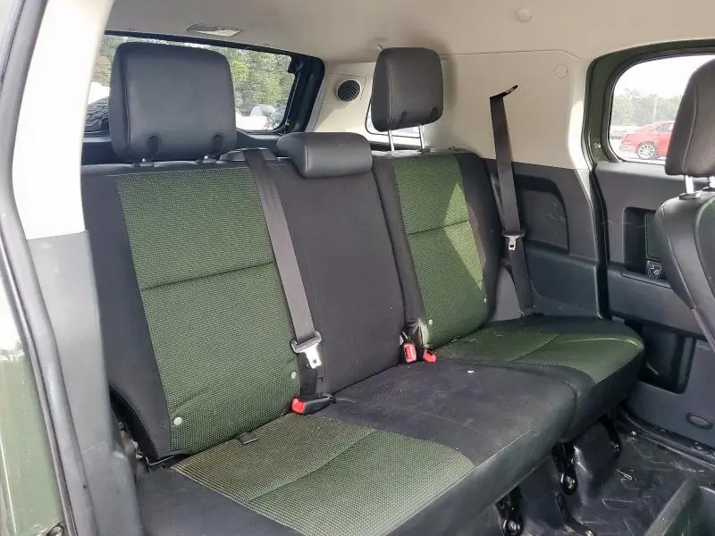 2011 TOYOTA FJ CRUISER BASE  