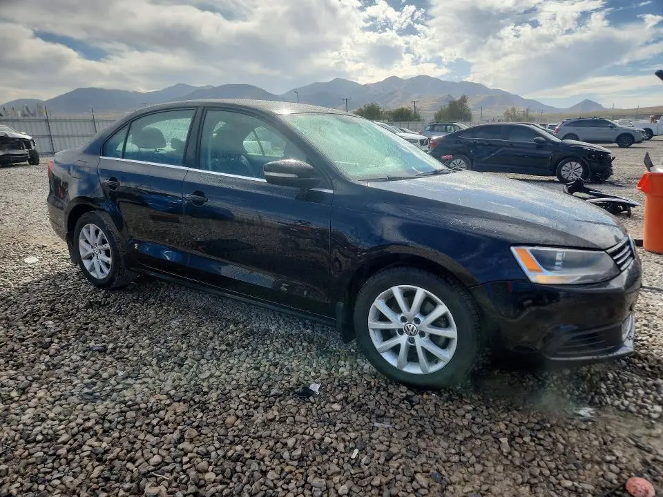 2014 VOLKSWAGEN JETTA SE  