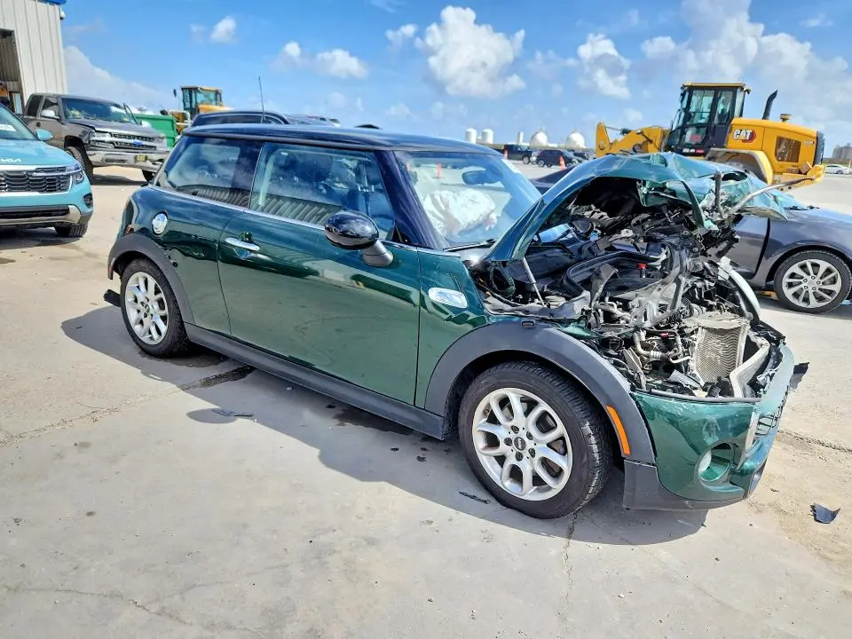2014 MINI COOPER S  