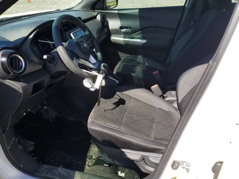 2018 NISSAN KICKS SV  