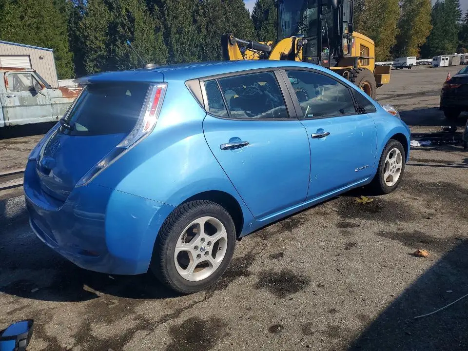 2013 NISSAN LEAF S  