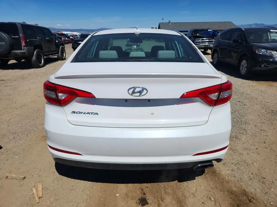 2017 HYUNDAI SONATA SE  