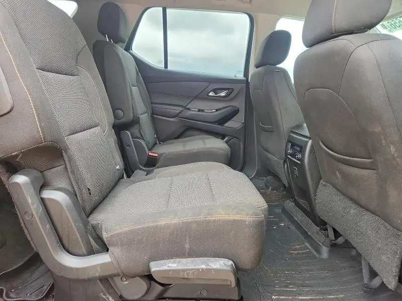 2019 CHEVROLET TRAVERSE LT  
