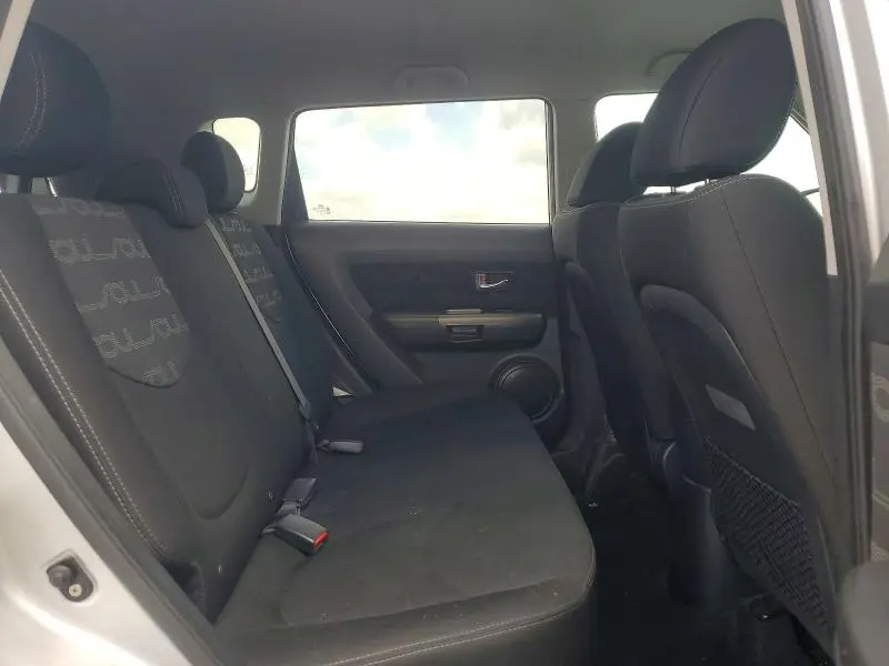 2013 KIA SOUL +  