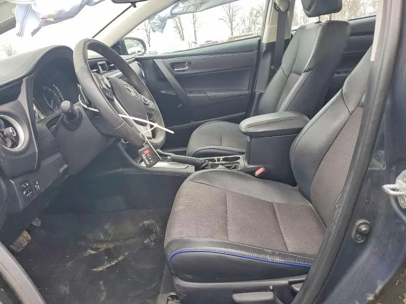 2018 TOYOTA COROLLA SE  