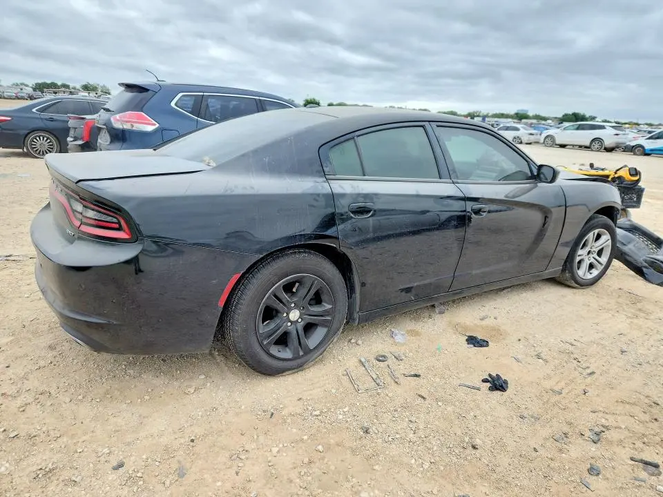 2018 DODGE CHARGER SXT  