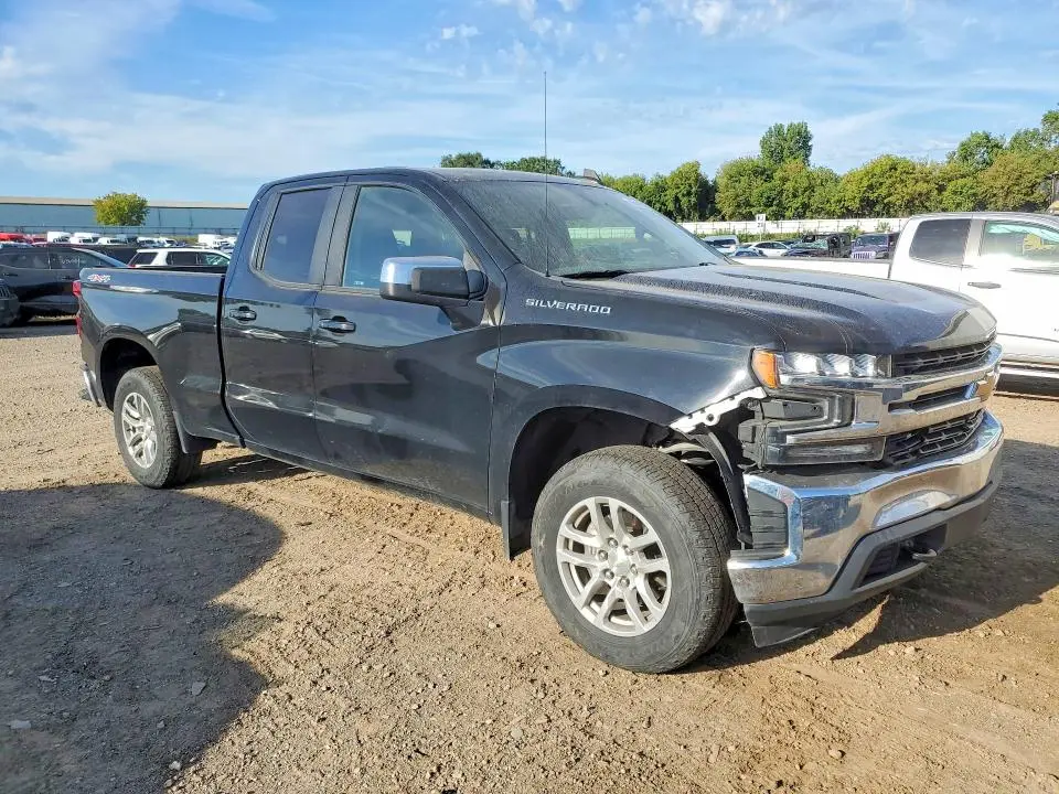2021 CHEVROLET SILVERADO K1500 LT  