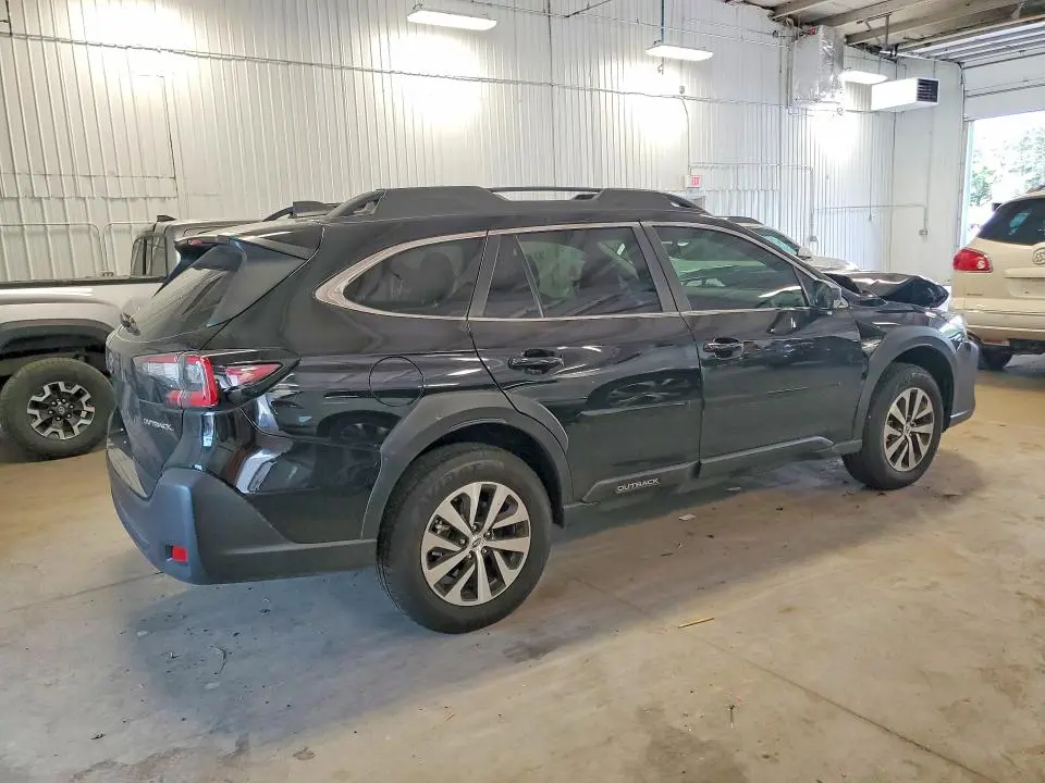 2025 SUBARU OUTBACK   
