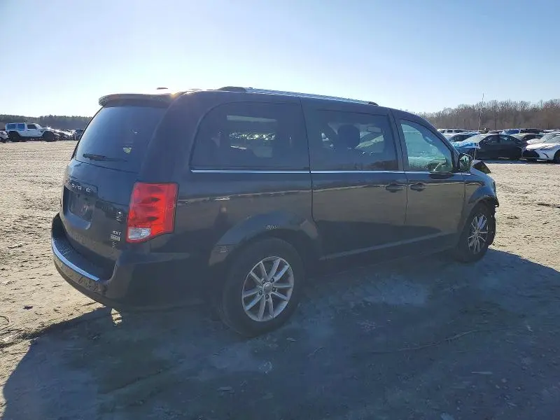 2018 DODGE GRAND CARAVAN SXT  