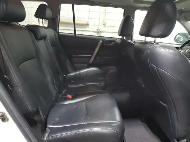 2012 TOYOTA HIGHLANDER BASE  